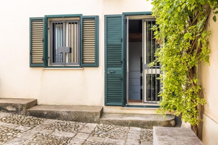 1 Bedroom Cottage