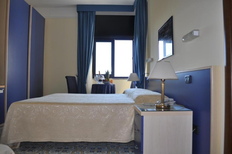 Standard Double room with sea view
