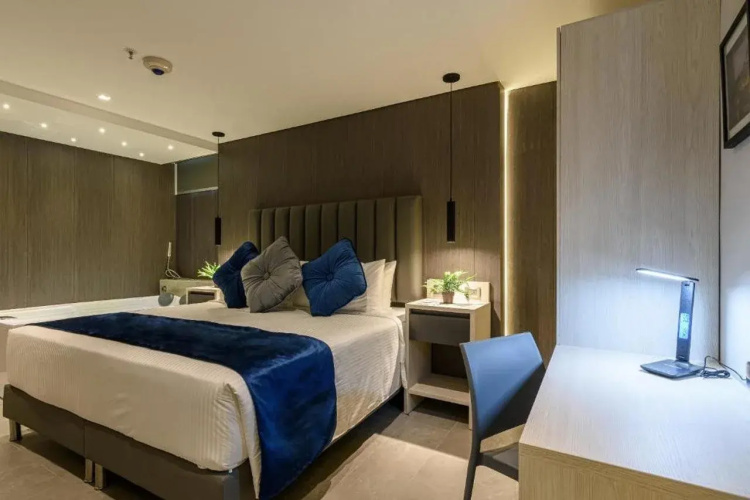 4 Sur Hotel