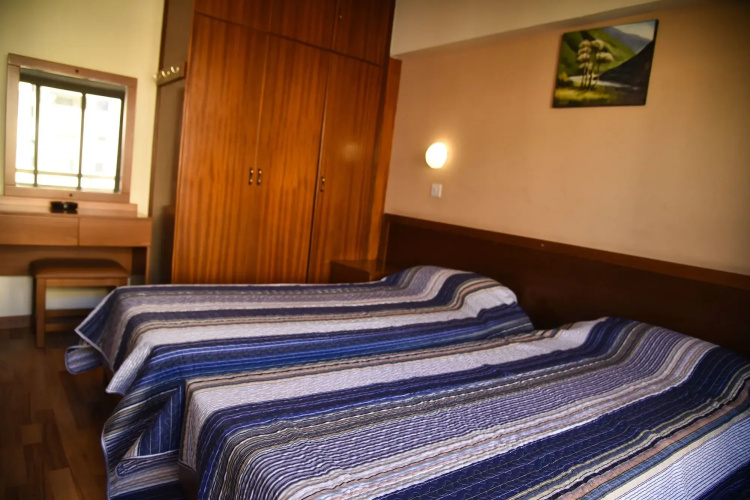 Elysso Hotel