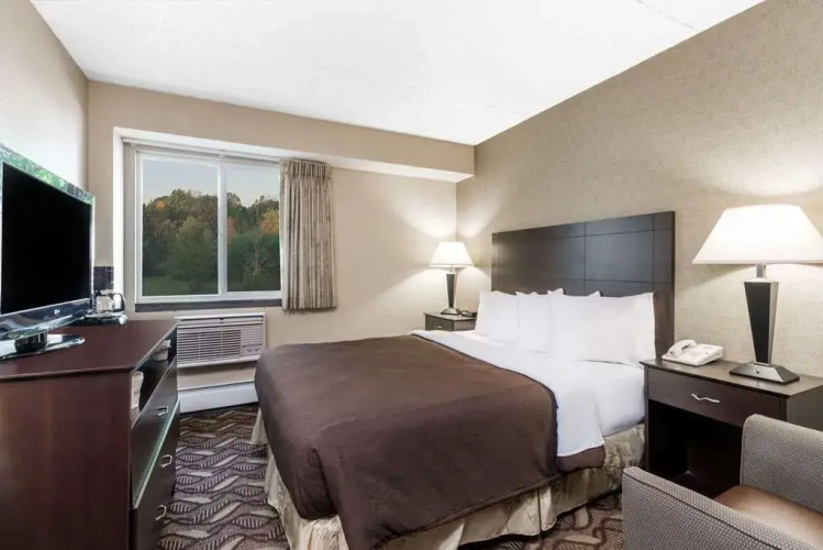 Days Inn Bismarck
