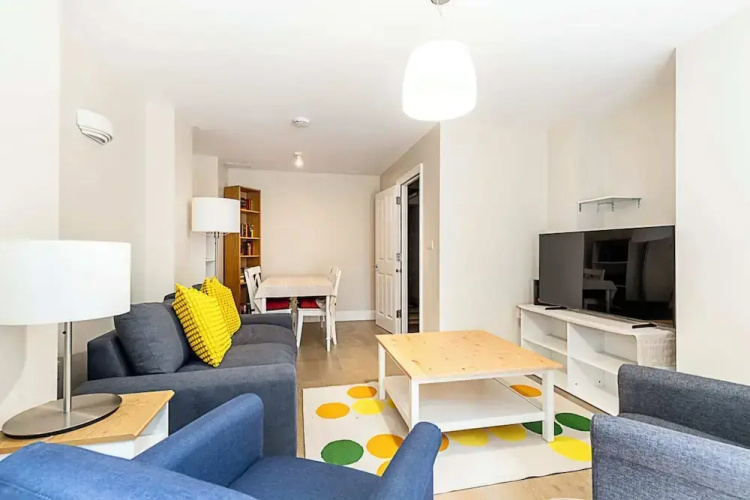Charming and Modernised Edwardian Flat