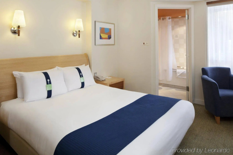 Holiday Inn Basingstoke by IHG