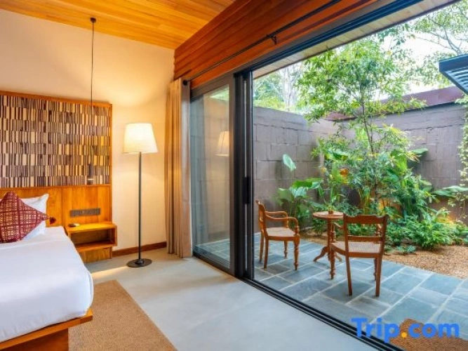 Premier Twin room