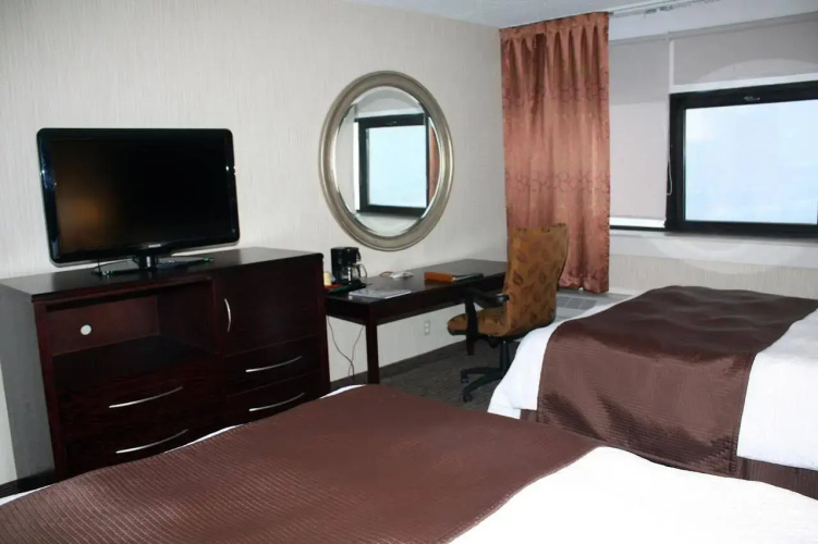 Ramada by Wyndham Buffalo Downtown