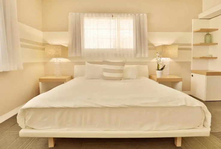 Double room with city view