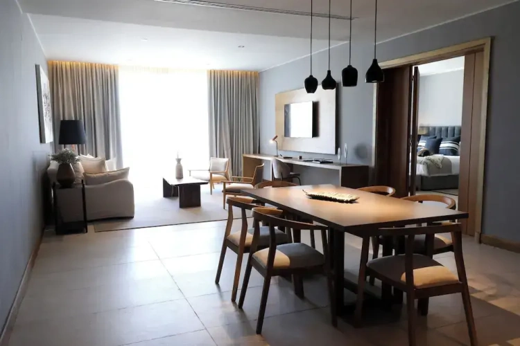 Premium Suite with balcony