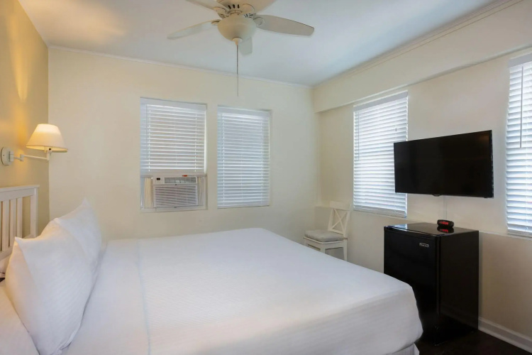 The Southernmost Inn - Adults Only