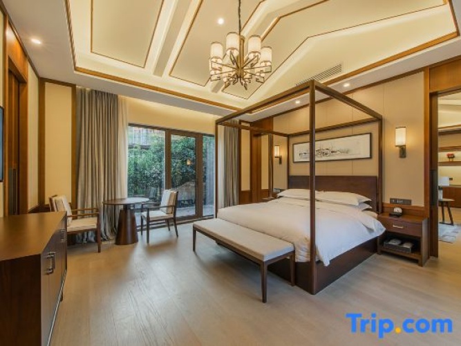 Double Family Villa