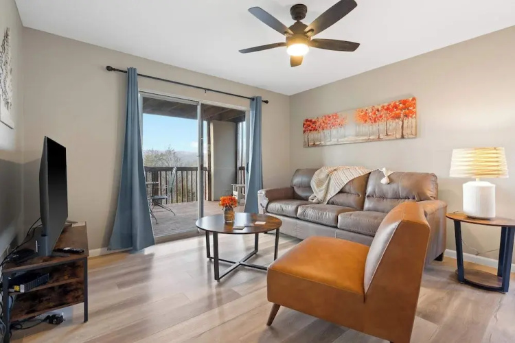 Silver Lake Hideaway Chic 2 Bdr, Dog Friendly!