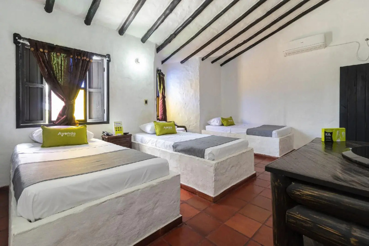 Hotel Corona Real