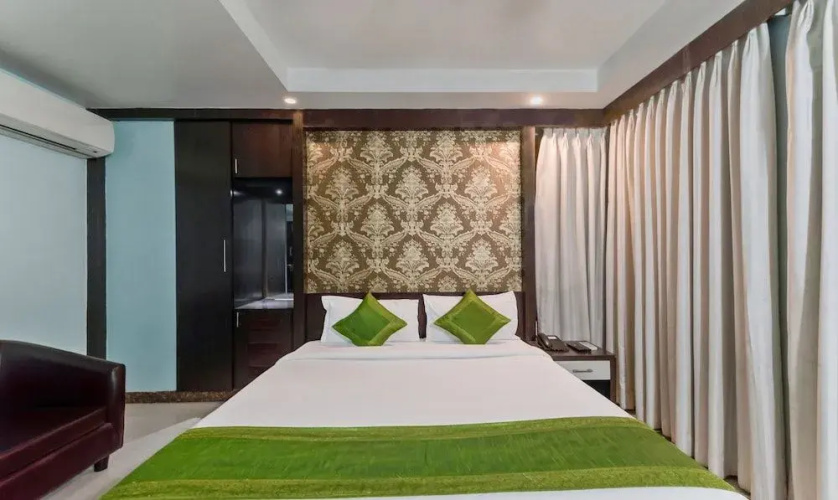 Treebo Geetanjali Regency