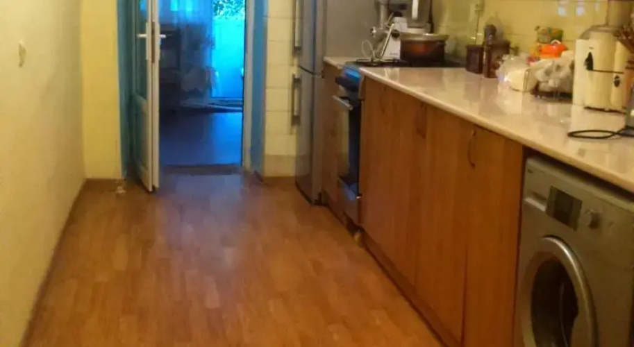 Karson Apartment