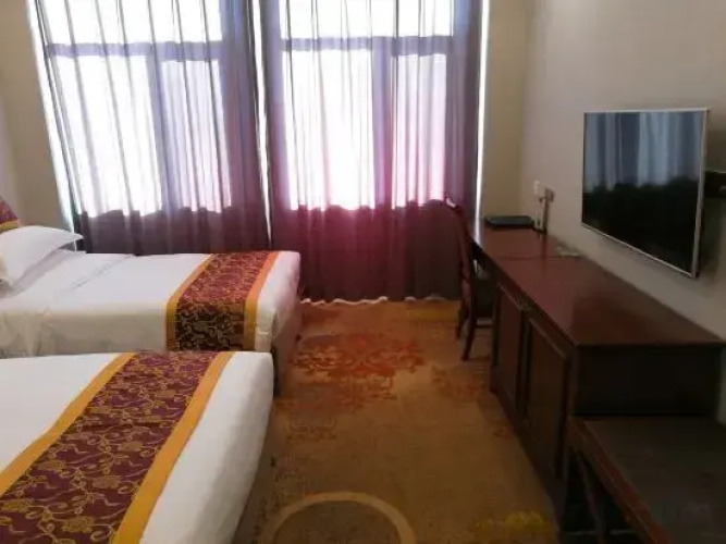 Dingsheng Hotel