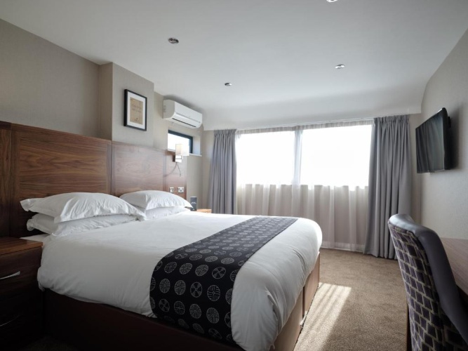 Deluxe Double room with balcony and with canal view