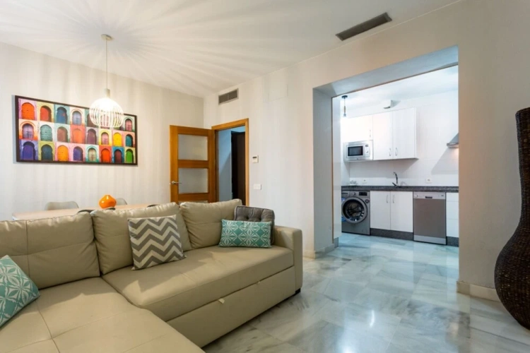 2 Bedrooms Apartment