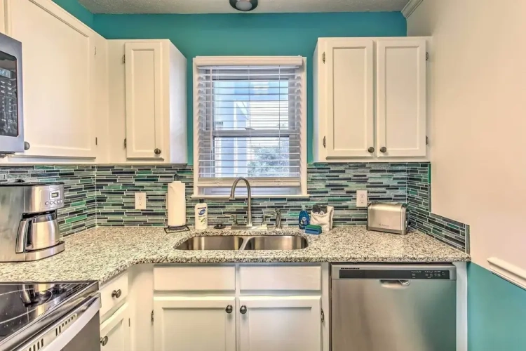 2 Bedrooms Apartment