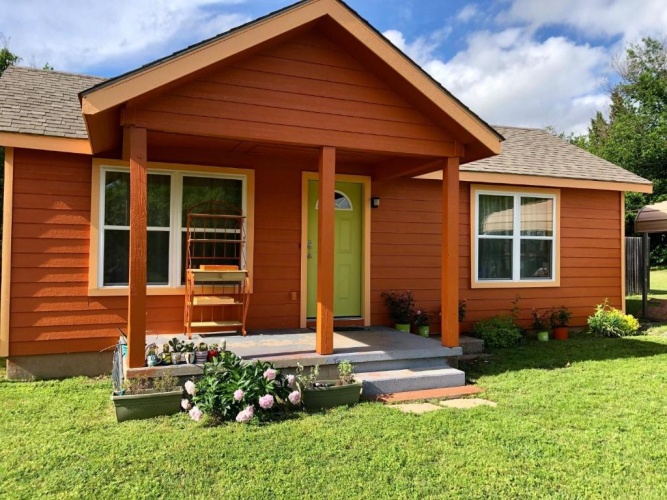 3 Bedrooms Cottage
