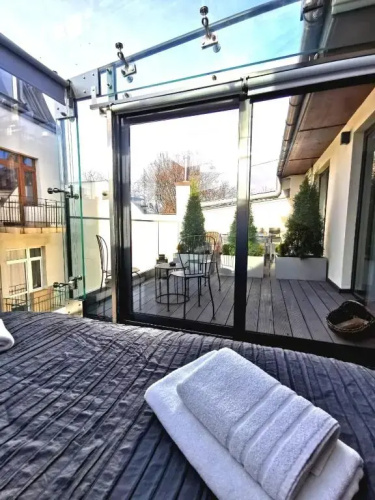 Main Square Studio with TERRACE & Air condition