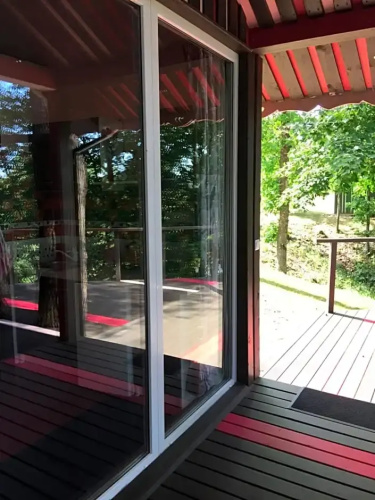VIP Red Love house for 2