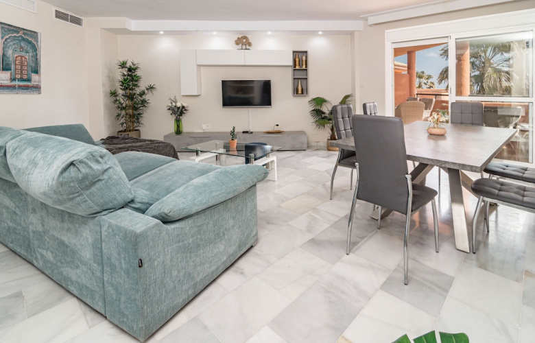 Bb.b5 - Spacious Apartment With Amazing View