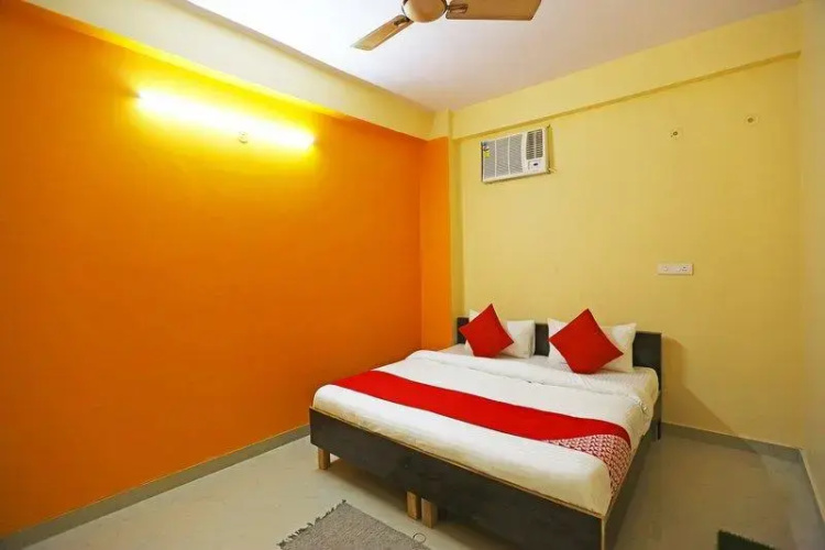 OYO 35661 Om Residency