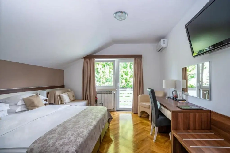 Superior Double room with balcony