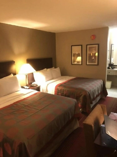 Clarion Inn