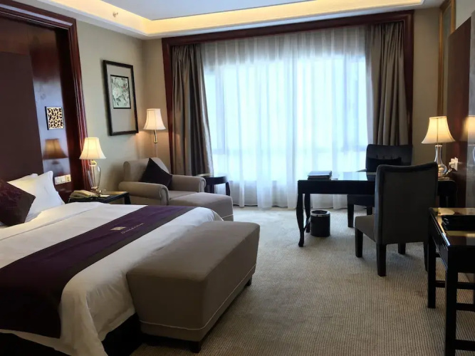 Foshan Green Lake Hot Spring Hotel