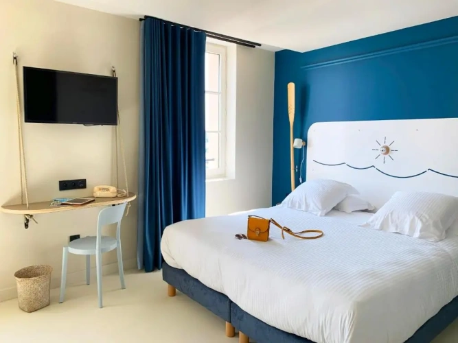 Grand room