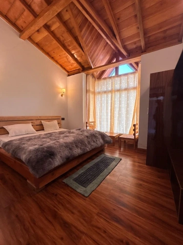 Deluxe Double room with land view