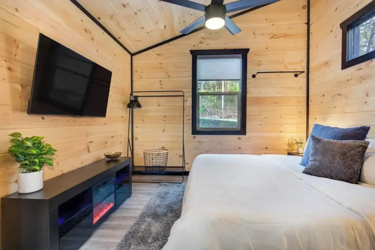 Smokies Modern Escape