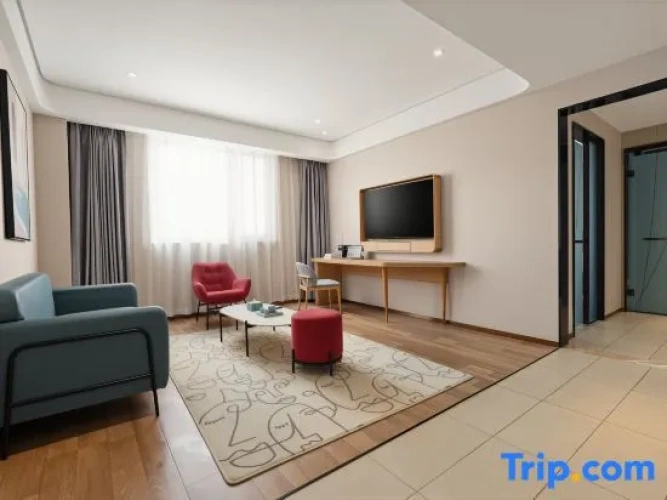 Deluxe Suite