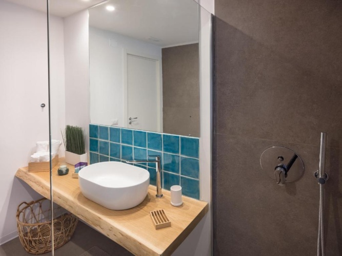 Deluxe Double room with partial sea view