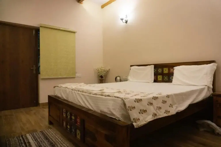 Sultanpur Resorts
