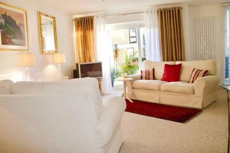 1 Bedroom Modern Apartment