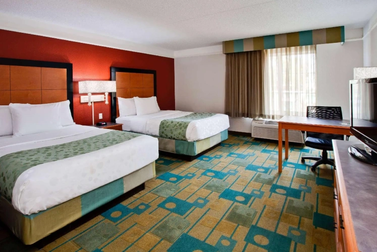 Deluxe Quadruple room