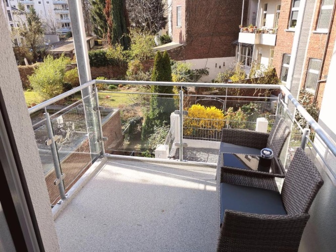 Apartment with balcony
