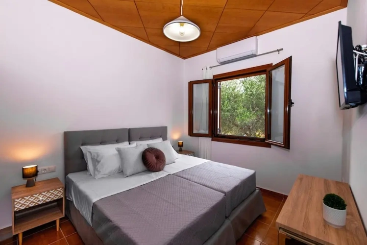 3 Bedrooms Villa