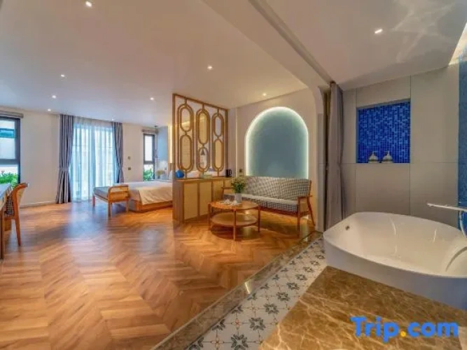 Executive Suite with balcony