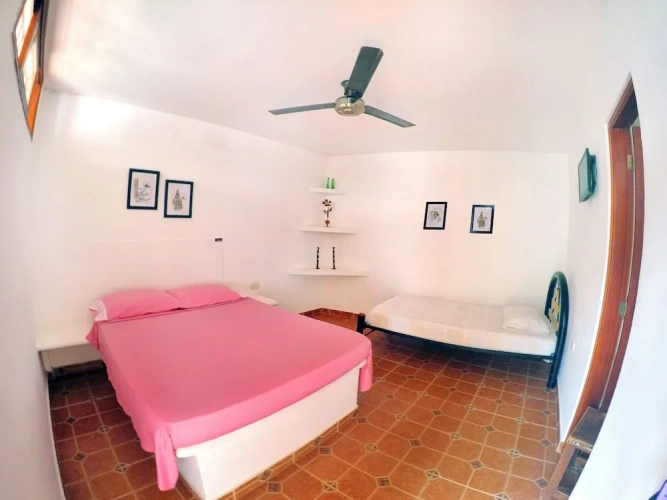 Standard Triple room
