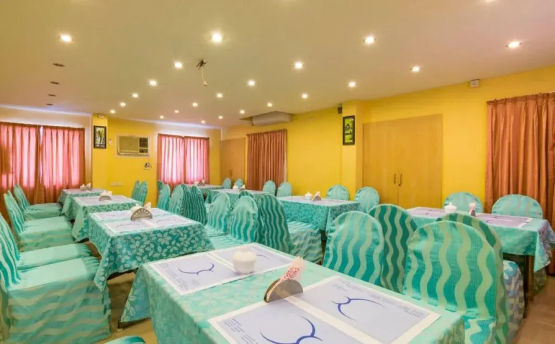 FabHotel Crescent Inn