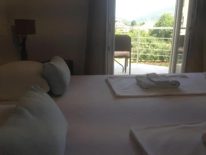 2 Bedrooms Apartment with balcony and with view