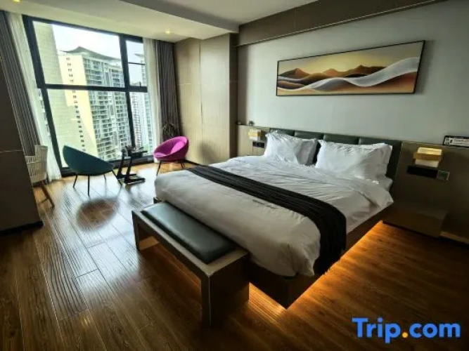 Standard Double room with city view