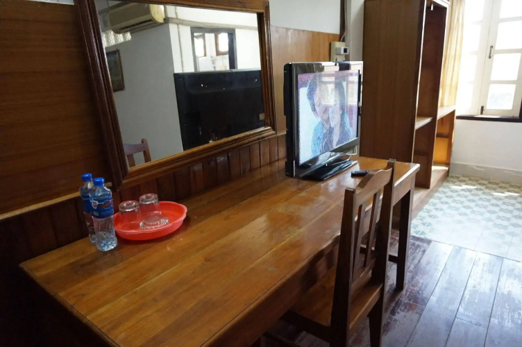 Champa Hotel