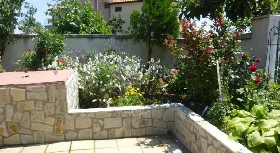 Guest House Karabelev