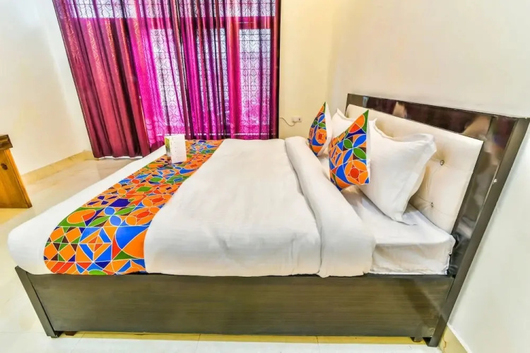 Laxmi Residency by FabHotel