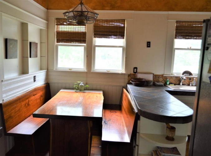 3 Bedrooms Cottage