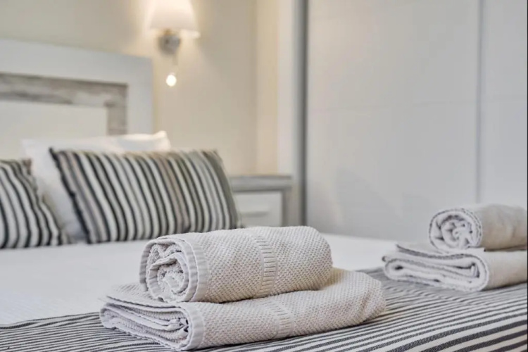 Sur Suites Alhambra