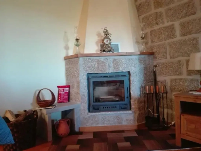 2 Bedrooms Cottage